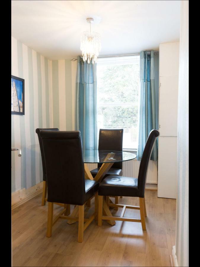 Gillygate Holiday Apartment Йорк Экстерьер фото